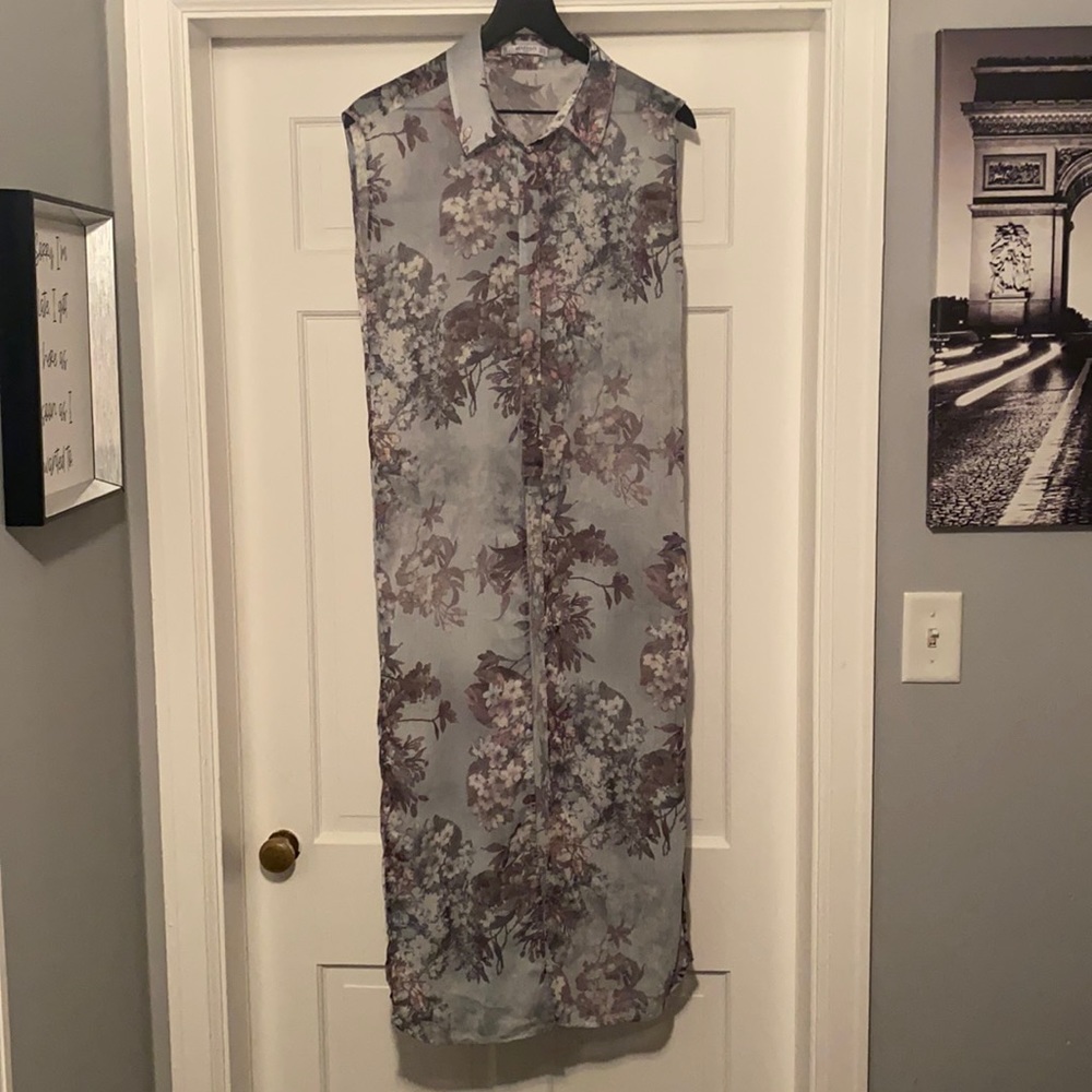 Mango sleeveless sheer floral maxi blouse, size 10 medium